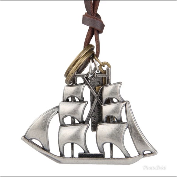 Necklace & Pendants Creative Sailing Ship Boat - Picture 3 of 7
